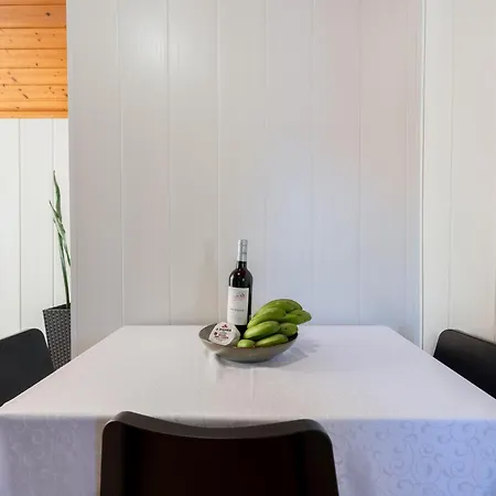 Sea La Vie House By Sam